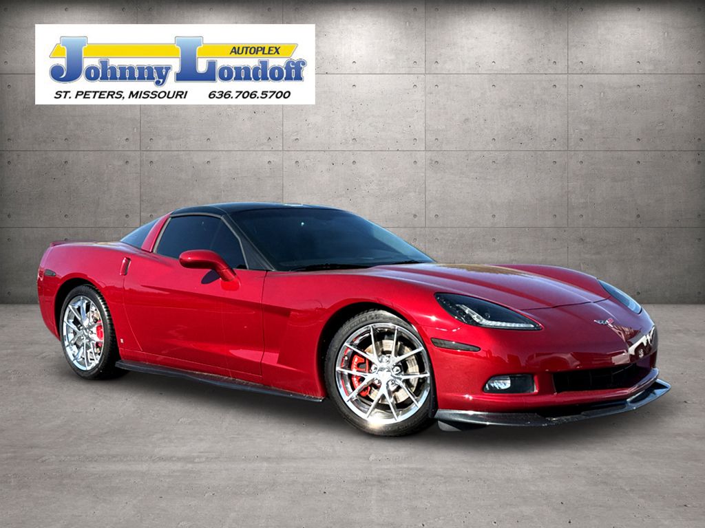 2008 Chevrolet Corvette - 1G1YY26WX85109561 - Image #1