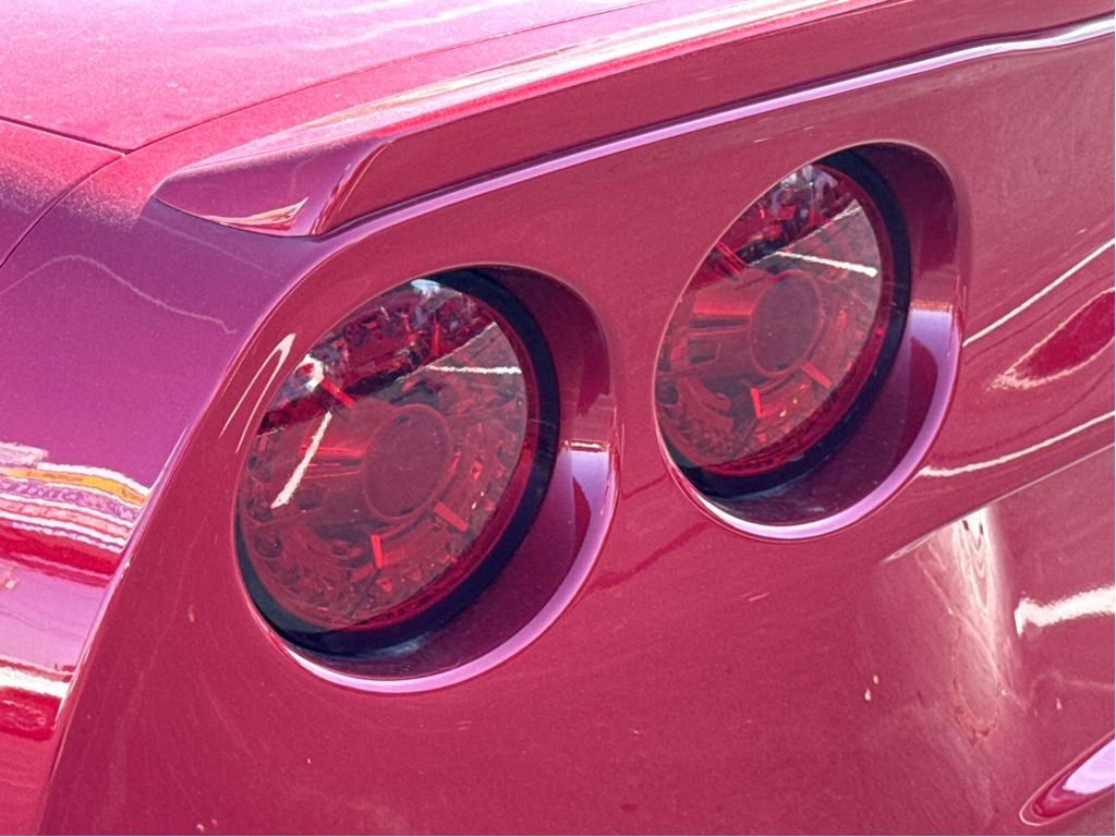 2008 Chevrolet Corvette - 1G1YY26WX85109561 - Image #22