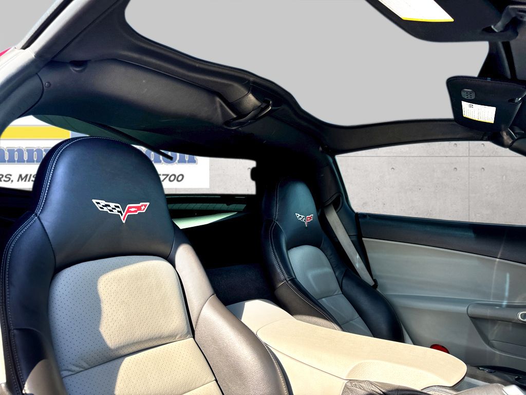 2008 Chevrolet Corvette - 1G1YY26WX85109561 - Image #7